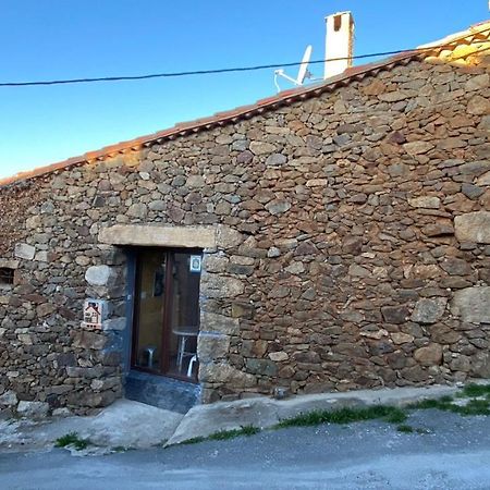 Villa Atardecer En Gredos 2 à San Bartolomé de Tormes Extérieur photo
