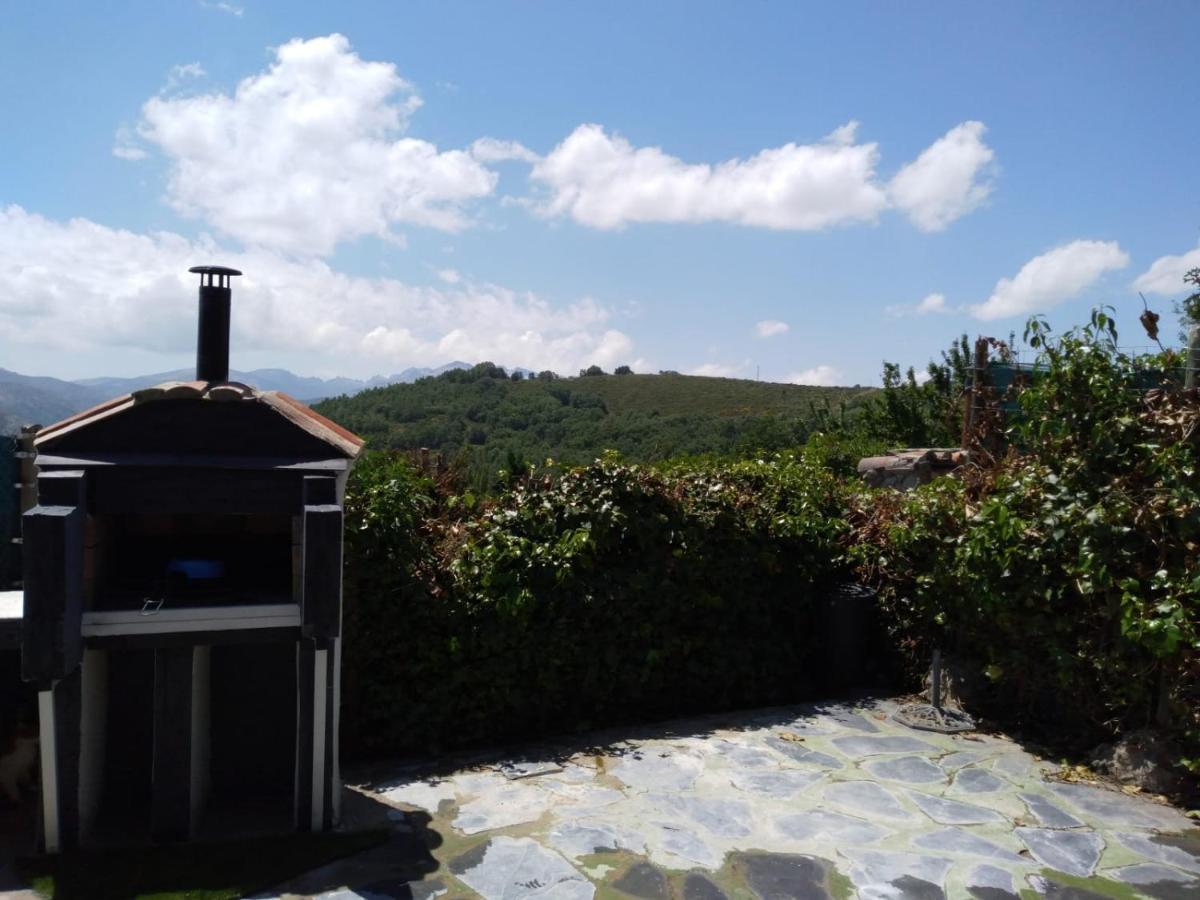 Villa Atardecer En Gredos 2 à San Bartolomé de Tormes Extérieur photo